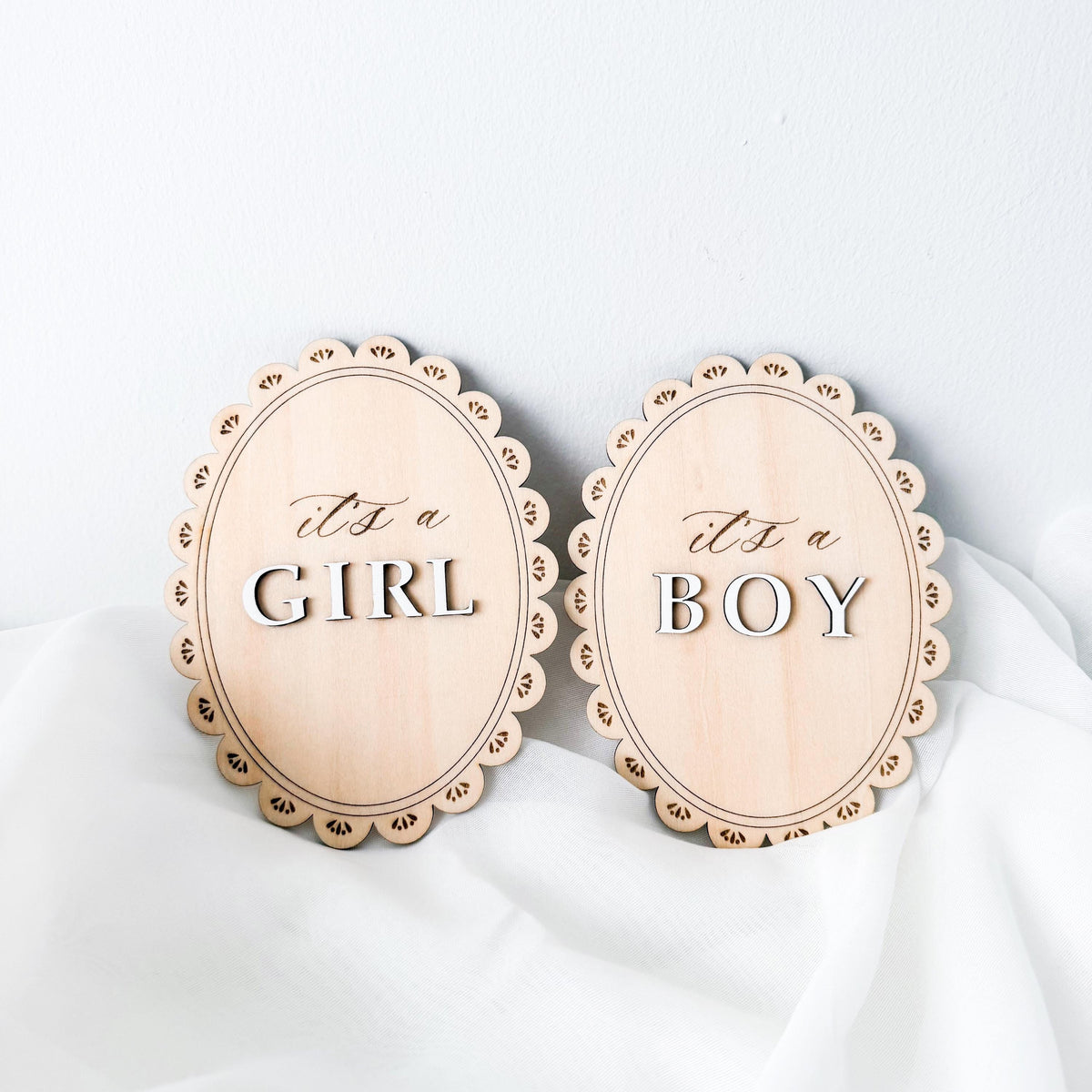 It's a Girl It's a Boy Sign, Wooden Gender Reveal Announcement, Baby Gender Reveal Photo Prop, Pregnancy Announcement, Baby Shower Decor