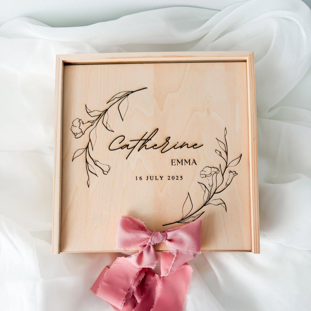 Minimalist Floral Baby Keepsake Box, Modern Newborn Memory Box, Birth Stats Box, Baby Girl Keepsake Gift, Baby Shower Gift